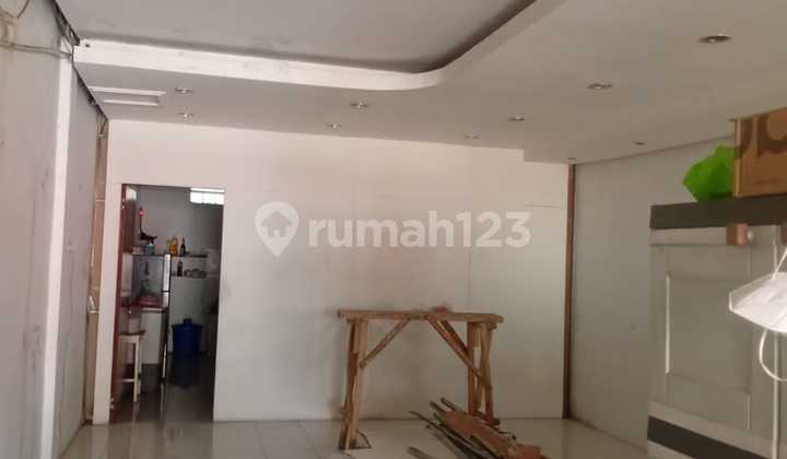 Ready-to-Occupy Shop House in a Strategic Location