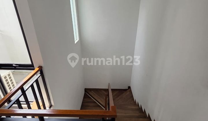 Turun Harga Rumah Full Furnished 2 Lantai di Hilago Bsb City Semarang Barat 2