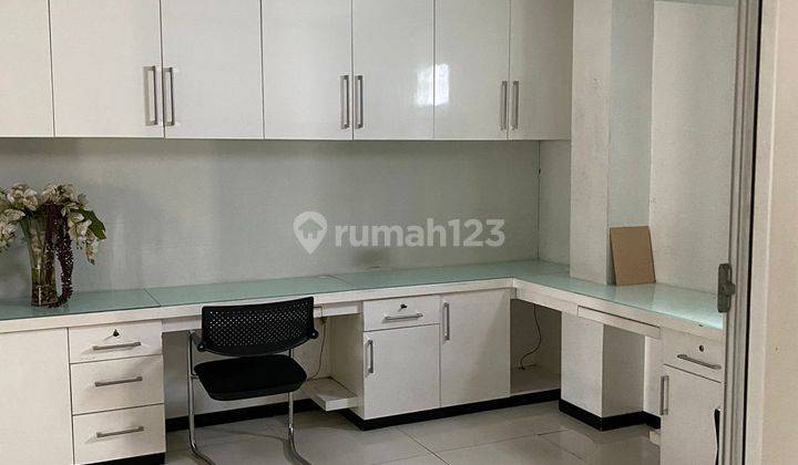 Gedung Kantor Pamularsih Semarang dijual 8