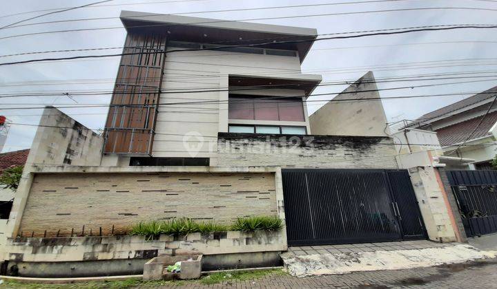 Dijual Rumah 3 Lantai di Jalan Seroja Semarang 2