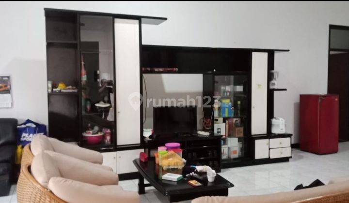 Dijual Rumah Bagus Full Furnished di Jalan Gunung Agung Semarang 2