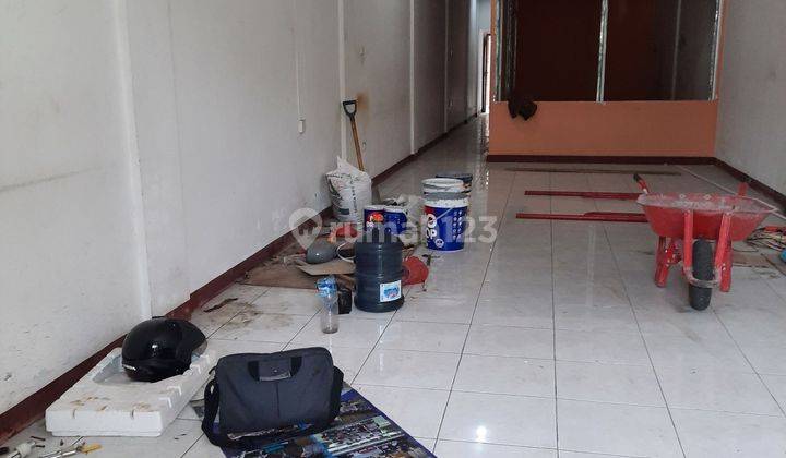 Ruko di Pinggir Jalan Raya Pamularsih Semarang Barat 2