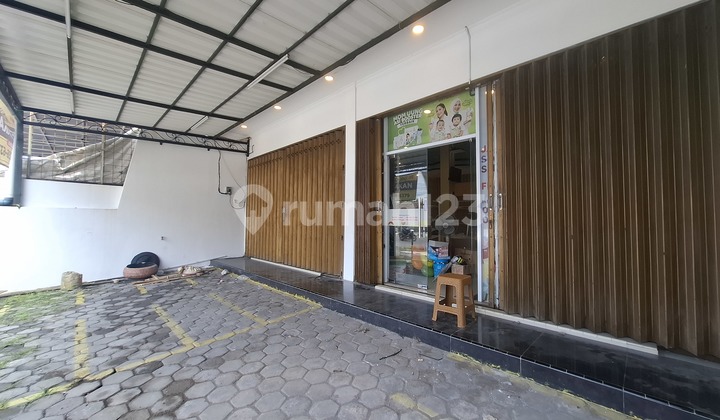 Strategic Shop House Suitable for Business on Jalan Sambiroto Raya, Tembalang, Semarang 2