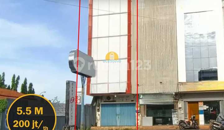 Strategic Shophouse on Jalan Gajah Raya, East Semarang 1