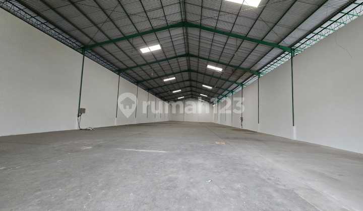 Gudang di Kawasan Industri Gatot Subroto Semarang Dekat Tol 2