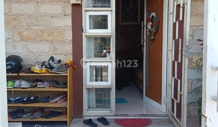 Rumah Furnished Nyaman Siap Huni di Sawojajar  3