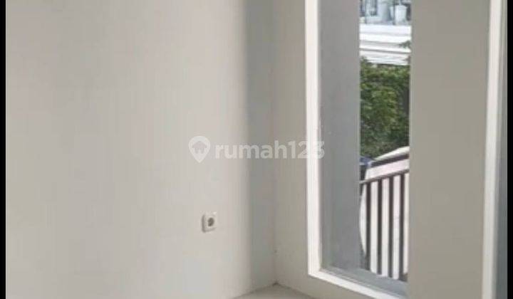 Rumah Bangunan Baru di Green Orchid Residence 8