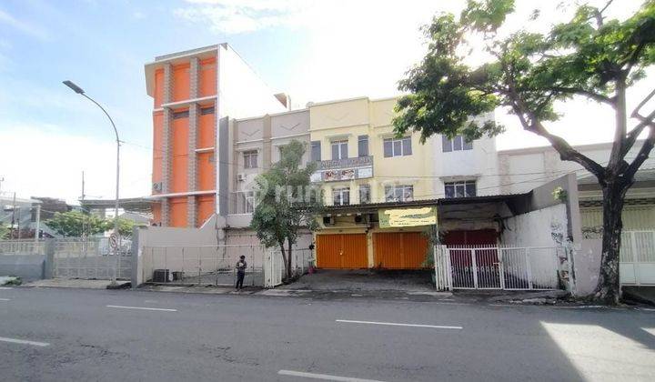 Dijual
Ruko di Jalan Raya Arjuna
Letak posisi di antara jalan Kranggan dan Jalan Tidar
Surabaya
 2