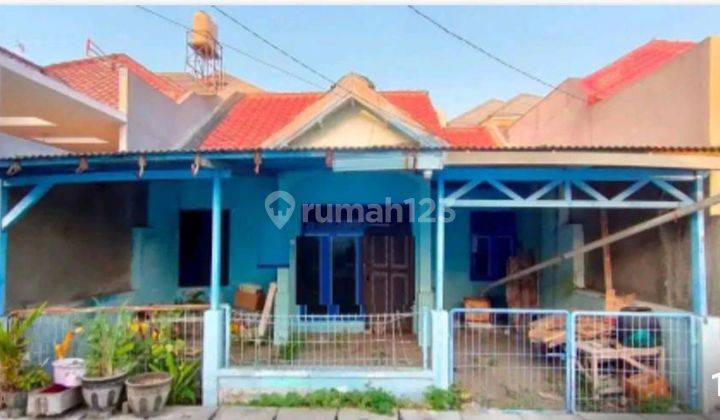 DIJUAL Rumah hitung tanah,  SHM Butuh Renovasi Barat 2