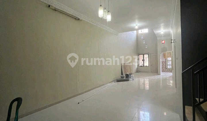 RON.A2864 RUMAH 2 LANTAI PUCANG ANOM TIMUR SURABAYA SIAP HUNI 2