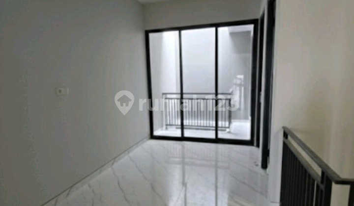 YEN.A030 Rumah Baru di Pantai Mentari Surabaya Siap Huni 2