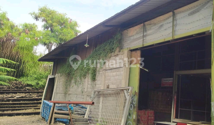 Lie.A238 Warehouse in Tropodo Sidoarjo, Already Equipped with an Office, Affordable.