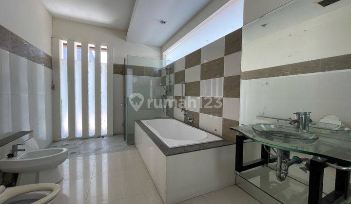 Rumah Citraland International Village Dekat Gwalk, Jalan Lebar, Cocok Untuk Expatriat Ada Kolam Renang 2