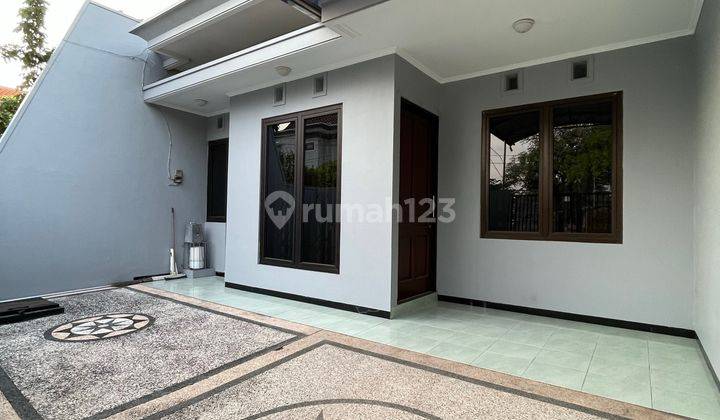 Jual Rumah Bagus Manyar Tirtoyoso Selatan Siap Pakai 2