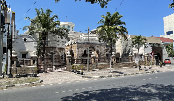 Selling a magnificent Dharmahusada Indah MERR house, 4 houses away from Galaxy Mall, ideal for any business or venture. 2