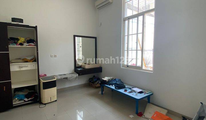 Disewakan Rumah di Bgm Pik Cluster Akasia Uk 230m2 Dengan 4 Kamar Tidur Semi Furnish Sudah Rapi Siap Huni