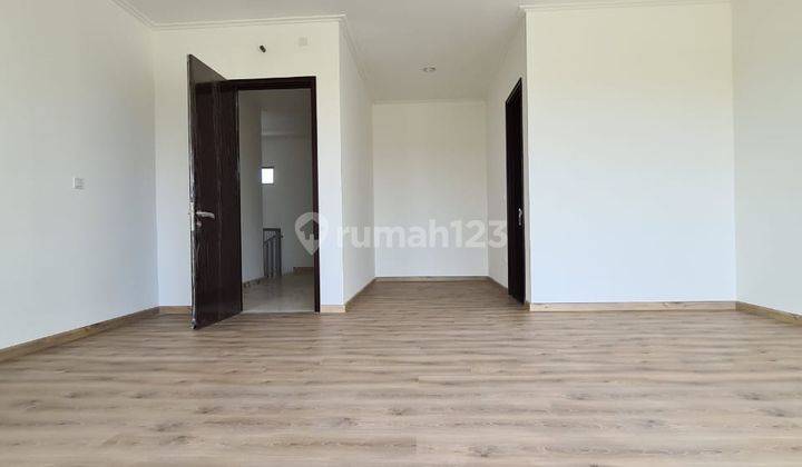 Rumah Golf Island Pik Uk. 10x25 Bagus, Bebas Banjir, Siap Huni 2