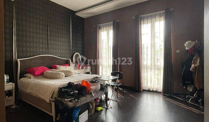 Di jual rumah semi furnish di grisenda dekat pantai indah kapuk 1