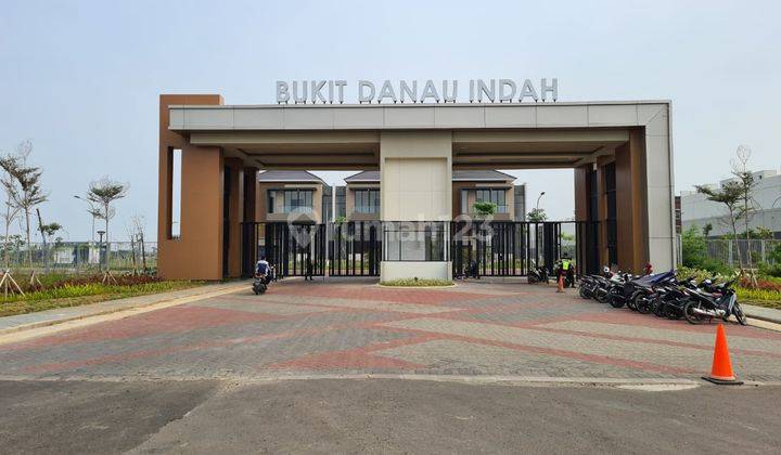 Hadap Selatan Barat Kavling Bukit Danau Indah Pik2 Ukuran 10x25 1