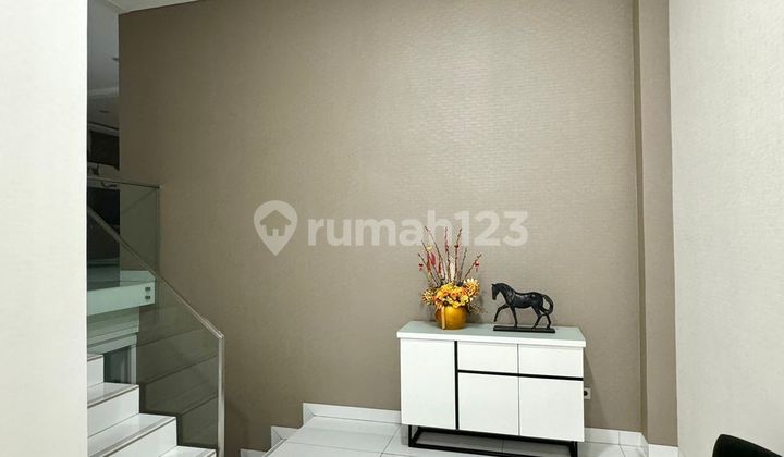 FULL FURNISH DAN RENOV ! RUMAH BGM FLAMBOYAN PIK UKURAN 10x18 2