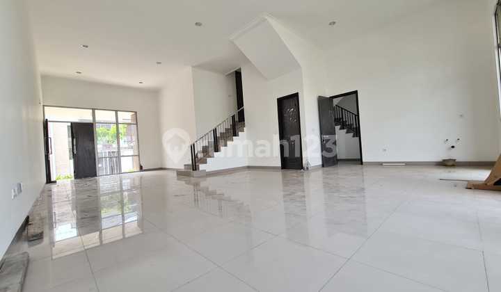 PALING LAKU ! Rumah Pik2 Ukuran 10x25 Cluster Manhattan 2