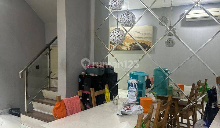 Hadap Utara Barat Rumah Golf Lake Residence Ukuran 6x15 Siap Huni 2