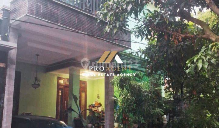 tampak depan dijual rumah shm 2 lantai