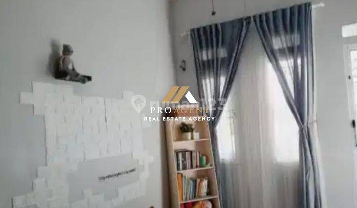 ruang tamu dijual rumah minimalis shm dekat
