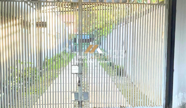 Rumah 3 Lantai Dengan Halaman Luas & Nyaman di Tajur, Bogor Timur 2