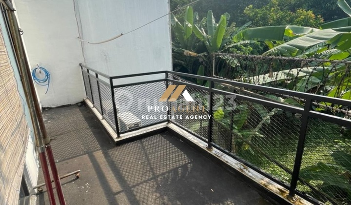 Rumah 2 Lantai yang Super Cantik Dekat dari Universitas Indonesia 2