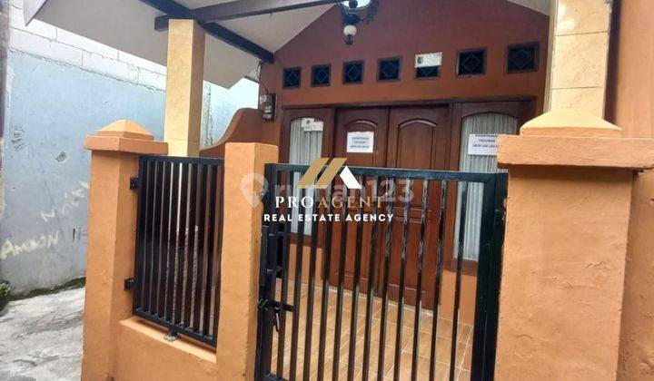 Dijual Rumah Huni Akses Motor Dekat Stasiun Depok Baru di Jalan Cahaya Titis, Beji 2