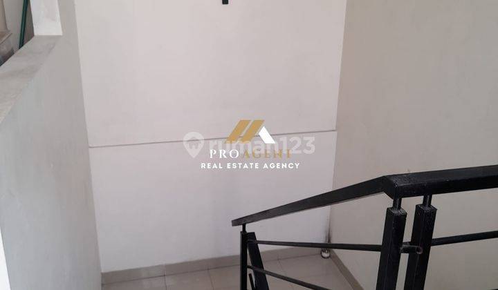 foto lainnya dijual rumah shm 2 lantai