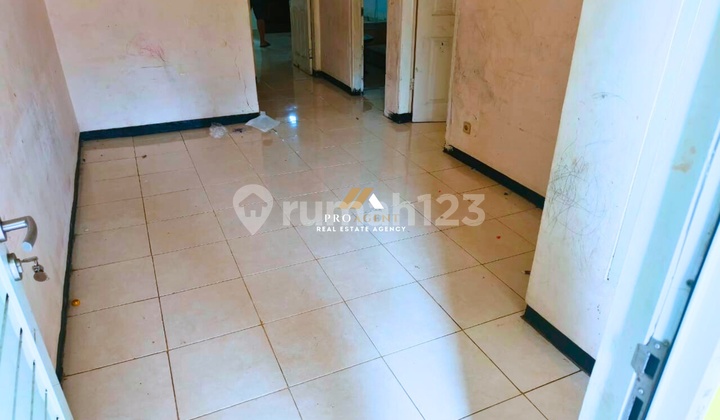 House for Sale in a Strategic Location in the Pakansari Area, Cibinong 2