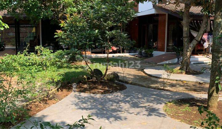 Rumah Luas di Komplek Kpkn 4