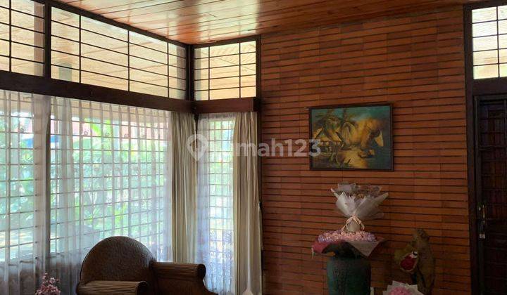 Rumah Luas di Komplek Kpkn 10