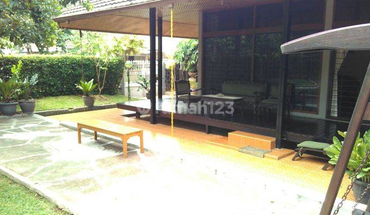 Rumah Luas di Komplek Kpkn 14