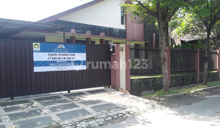 Rumah Rapi Semi Furnished di Jl Soleh Iskandar Rumah Rapi Semi Furnished di Jl Soleh Iskandar