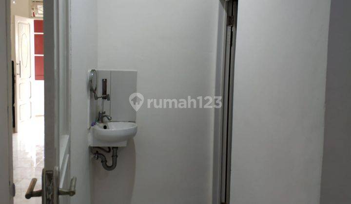 Rumah Bagus Disewakan di Alamanda Boulevar, Depok 23