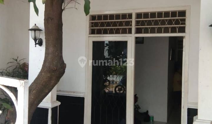 Rumah Dijual Dekat Pintu Tol Borr di Perumahan Ciluar Asri 4