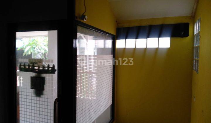 Rumah 2 Lantai Dijual di Jl. Layung Sari, Empang 5