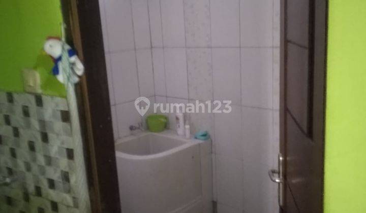 Rumah 2 Lantai Dijual di Jl. Layung Sari, Empang 6