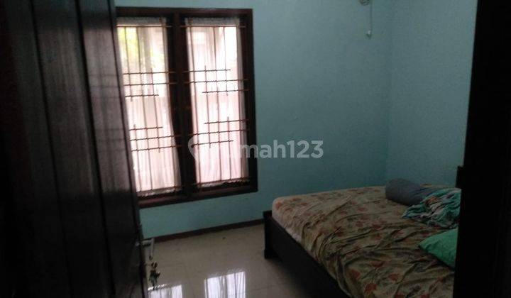 Rumah 2 Lantai Dijual di Jl. Layung Sari, Empang 13