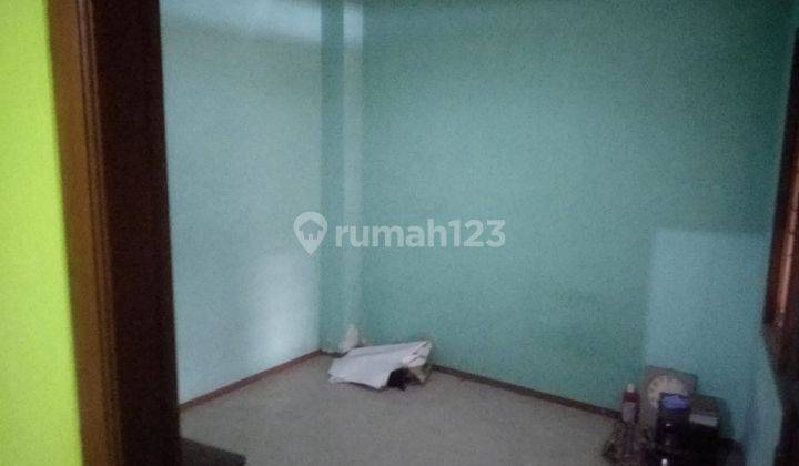Rumah 2 Lantai Dijual di Jl. Layung Sari, Empang 17