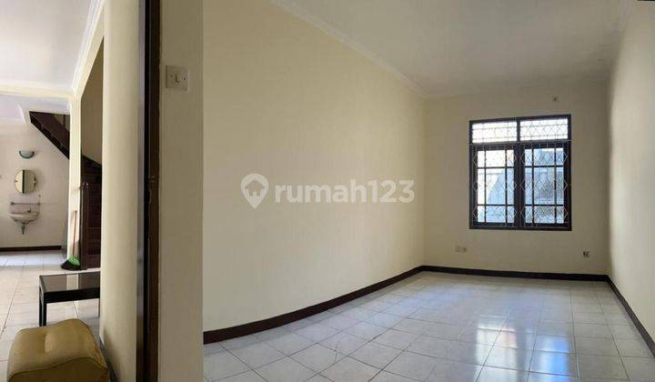 Dijual Rumah Lokasi Strategis di Taman Yasmin, Bogor 2