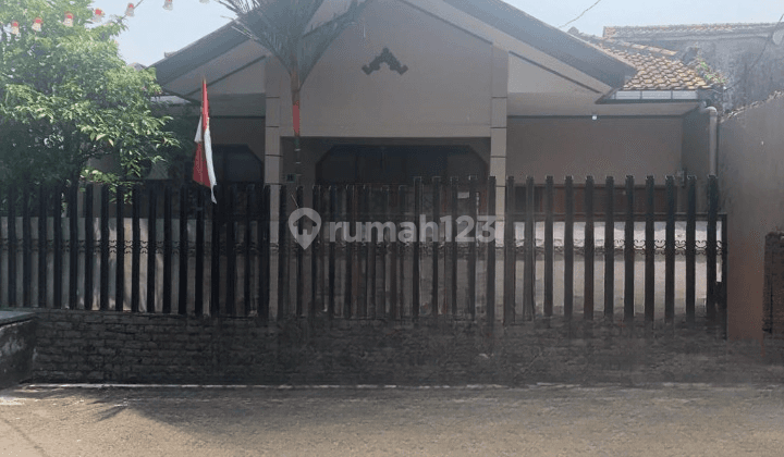 Rumah Dijual Siap Huni di Jalan Flamboyan, Cikaret Bogor 1