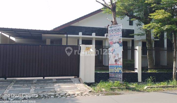 Dijual Rumah Luas Semi Furnish di Cimanggu Permai, Kota Bogor 1