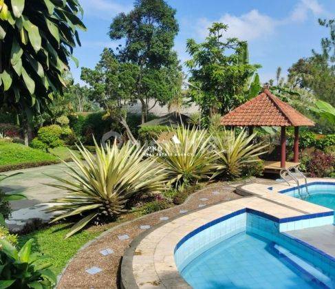 Dijual Villa Plus Kolam Renang di Cisarua Bogor 1