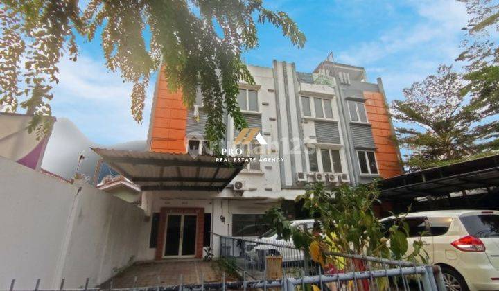 Dijual Ruko 3 Lantai Untuk Usaha di Jalan Bangka, Jakarta 1