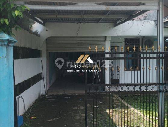 Dijual Cepat Rumah Luas di Jalan Pembangunan 2, Kedung Halang 2