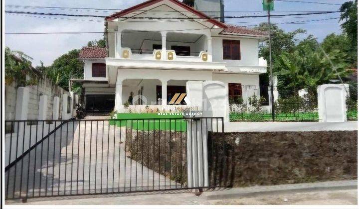 Dijual Rumah Besar Cocok Untuk Kost Kostan di Flamboyan, Depok 1